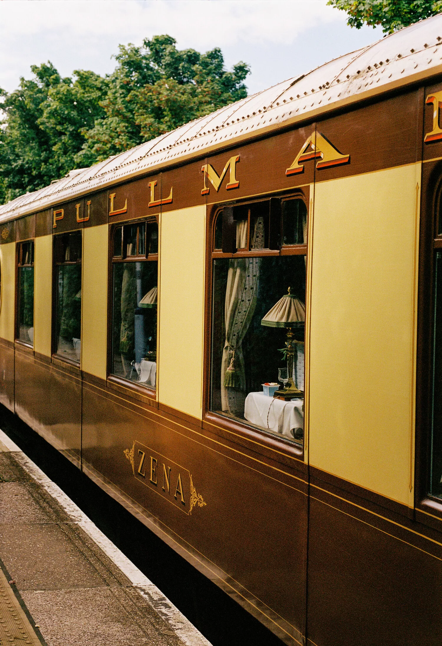 British Pullman Exterior - Photo Credit_ Pia Riverola (1)-jpg