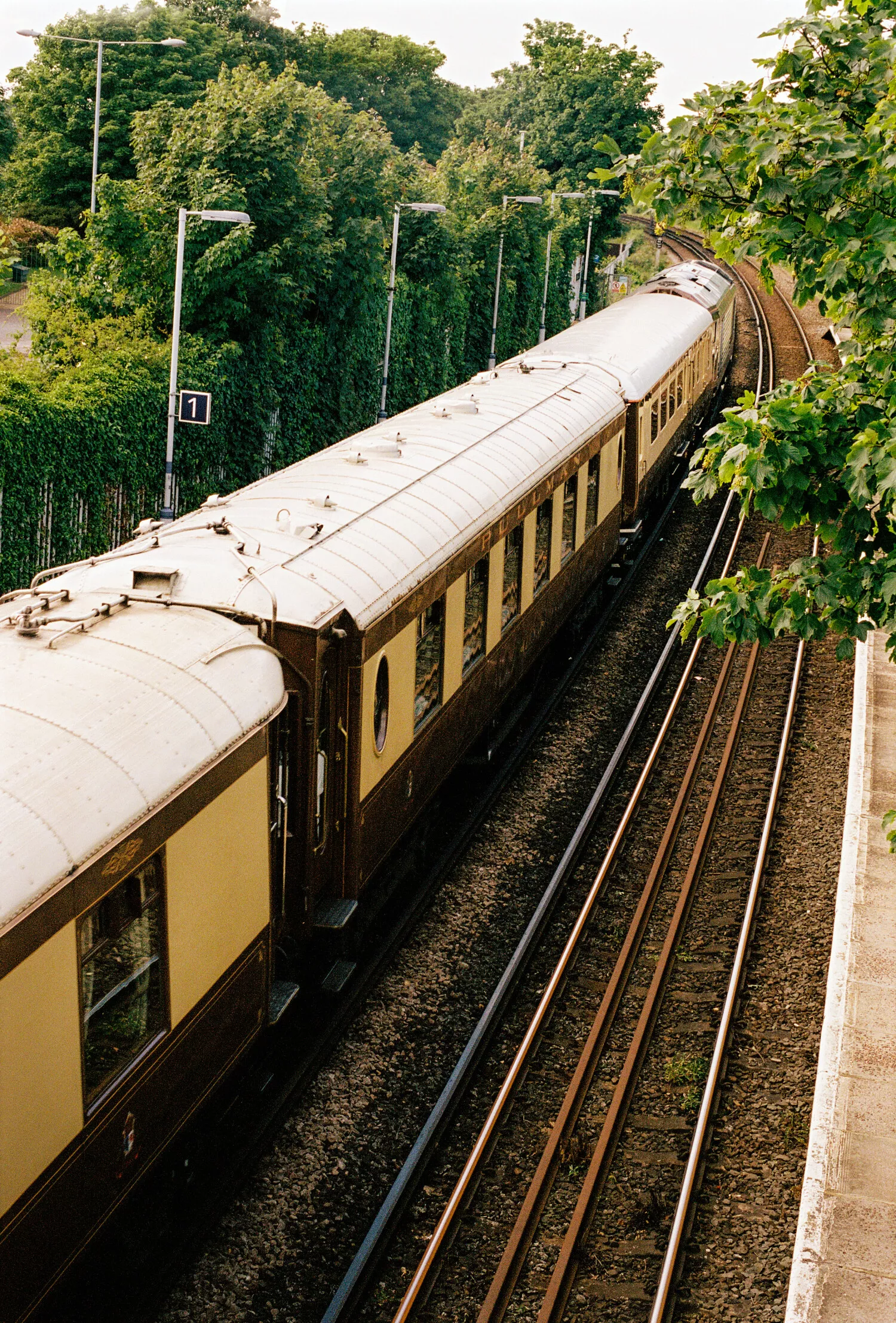 British Pullman Exterior - Photo Credit_ Pia Riverola-jpg