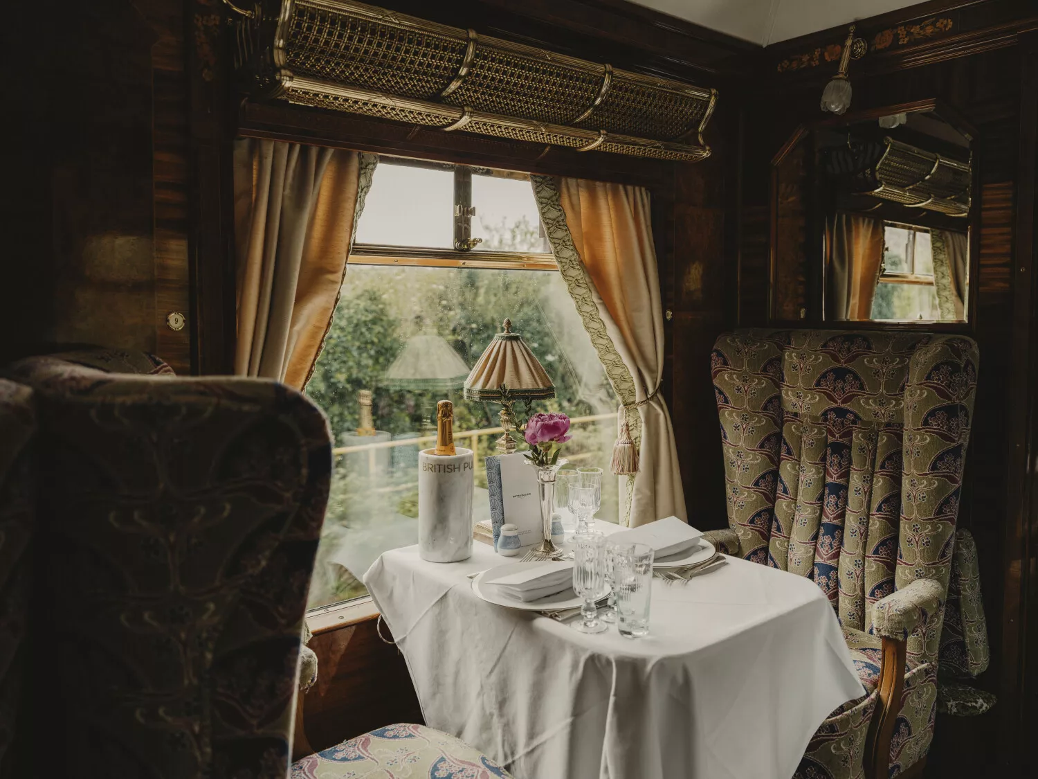 British Pullman Ione Carriage Dining - Photo Credit_ Mark Fox-jpg